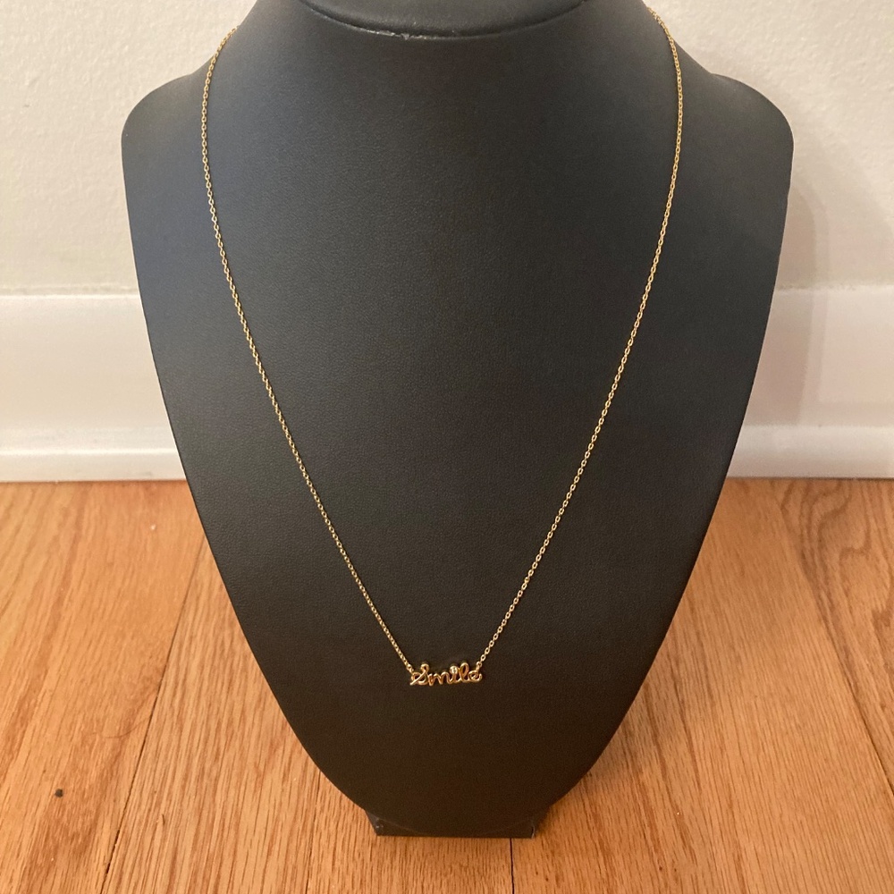 Secret Box New York Smile Letter Necklace (Z)